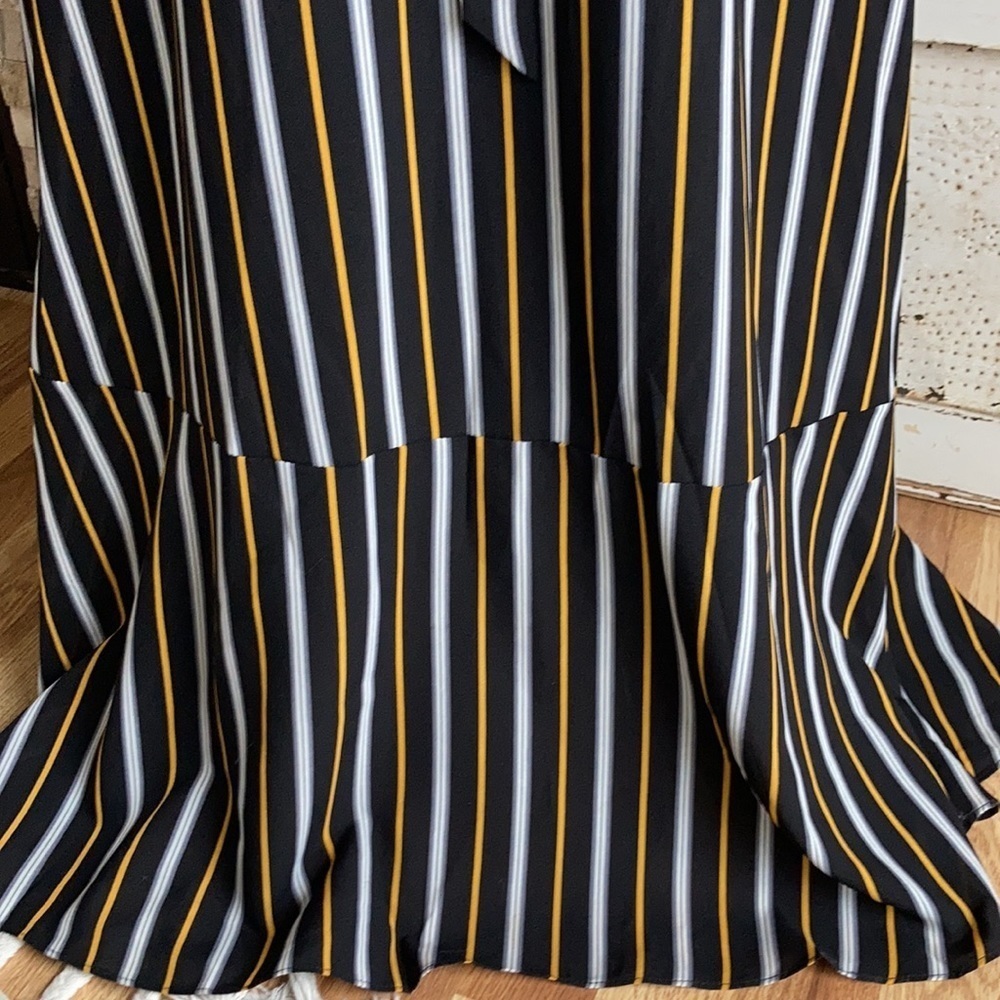 Jane Plus One black and gold pinstripe long cut out sleeve maxi wrap dress - Picture 14 of 16